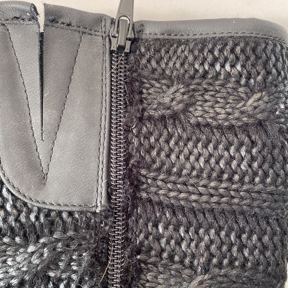 MukLuk sweater / riding boot - Picture 7 of 8